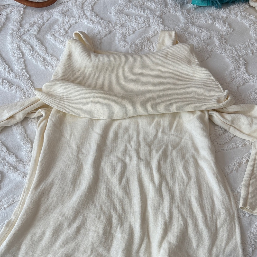 Isaac Mizrahi Cream Knit Sweater